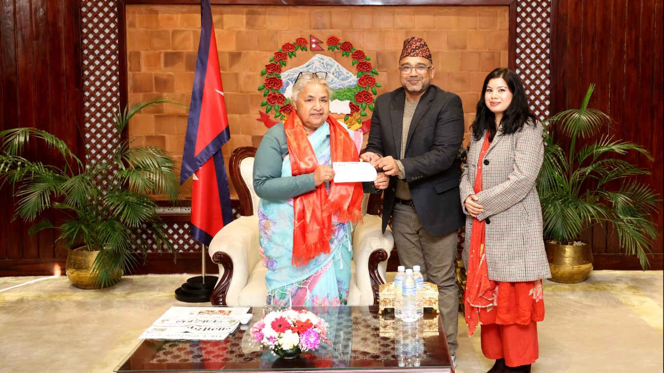 नेपाल पुनर्निर्माण कोषमा ९ लाख सहयोग